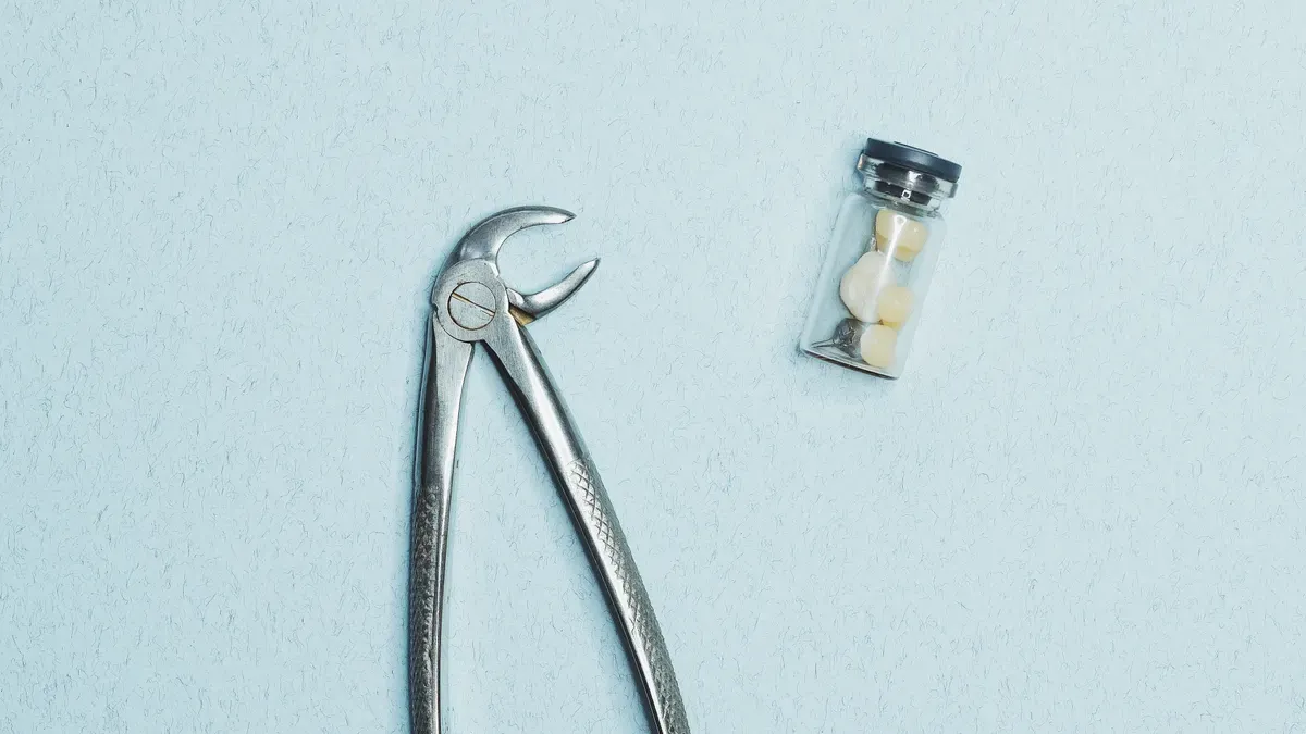&iquest;Cu&aacute;l es la diferencia entre una pinza para trasplante de cabello y una pinza quir&uacute;rgica est&aacute;ndar?